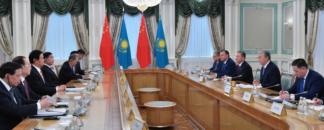 Мемлекет басшысы ҚХР Бүкілқытайлық халық өкілдері жиналысы Тұрақты комитетінің төрағасы Ли Чжаньшумен кездесті