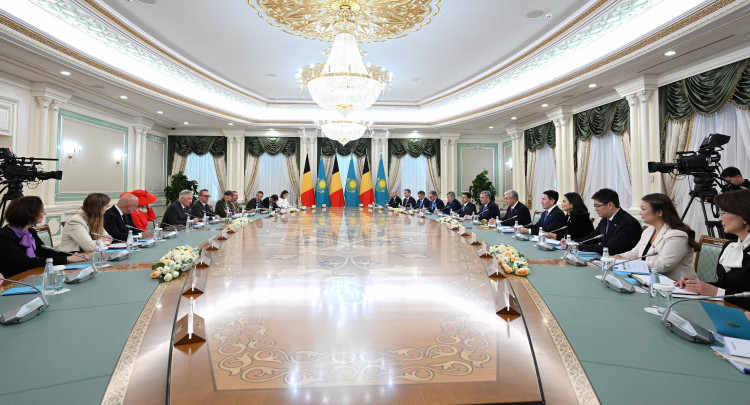 President of Kazakhstan Holds Expanded Talks with King Philippe and Queen Mathilde