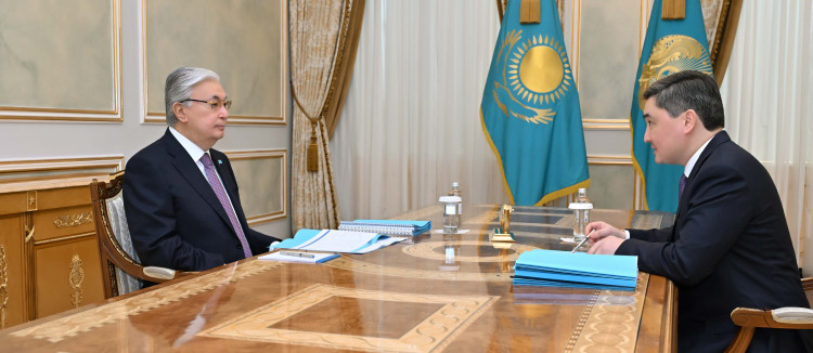 The Head of State Kassym-Jomart Tokayev receives Prime Minister Olzhas Bektenov