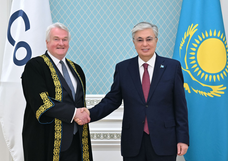 Мемлекет басшысы «Астана» халықаралық қаржы орталығы Сот төрағасының ант беру рәсіміне қатысты