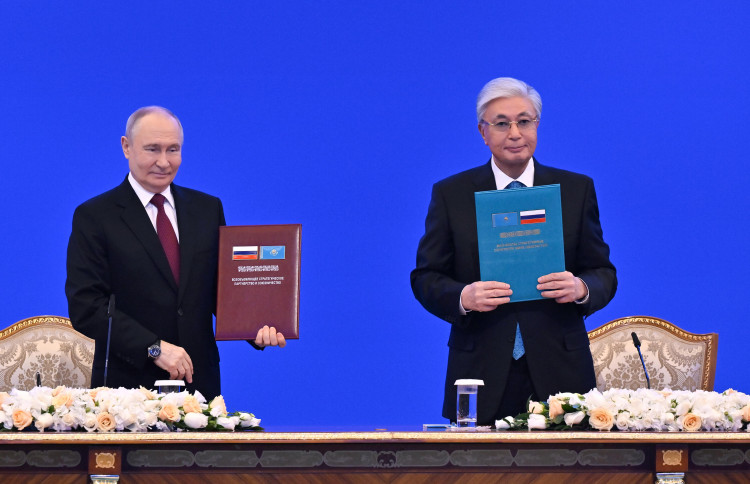 Қазақстан Республикасының Президенті Қ.К.Тоқаевтың және Ресей Федерациясының Президенті В.В.Путиннің «Қазақстан және Ресей халықтары арасындағы достық пен тату көршіліктің жеті негізі туралы»  бірлескен мәлімдемесі
