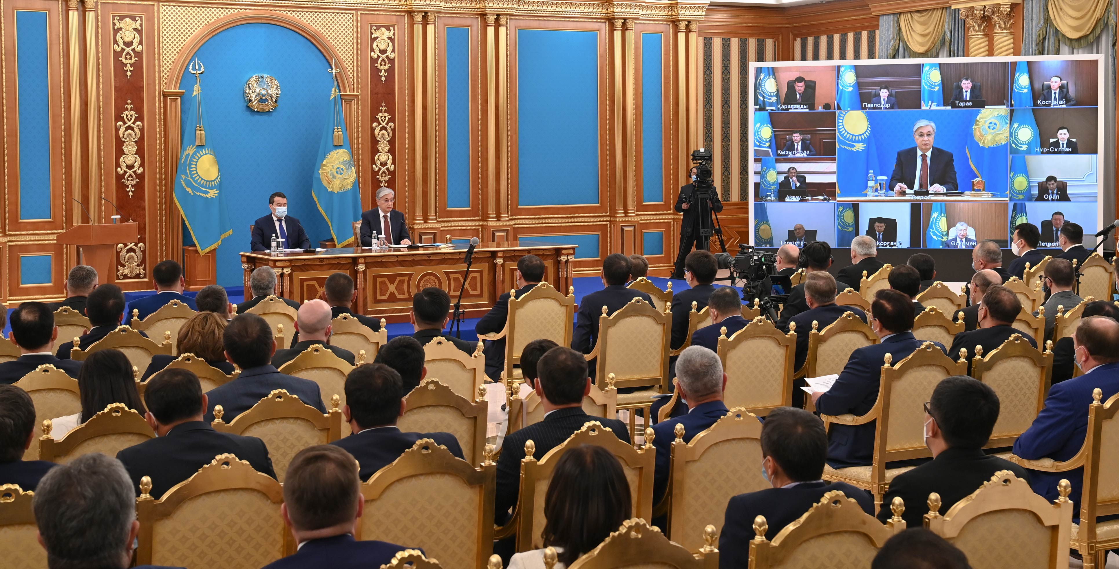 Касым-Жомарт Токаев провел встречу с представителями отечественного бизнеса