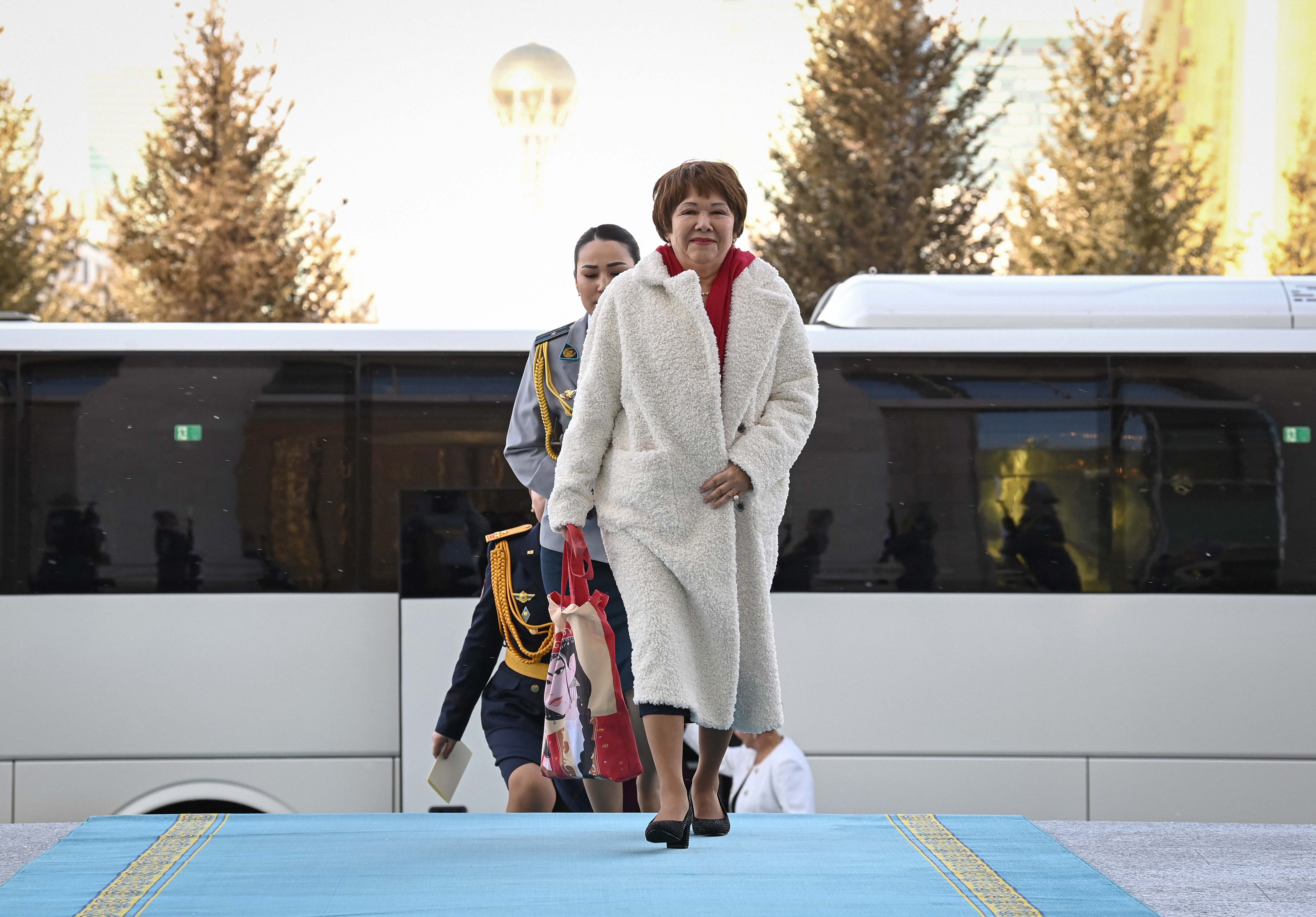 Мемлекет басшысы Халықаралық әйелдер күніне арналған салтанатты іс-шарада сөз сөйледі