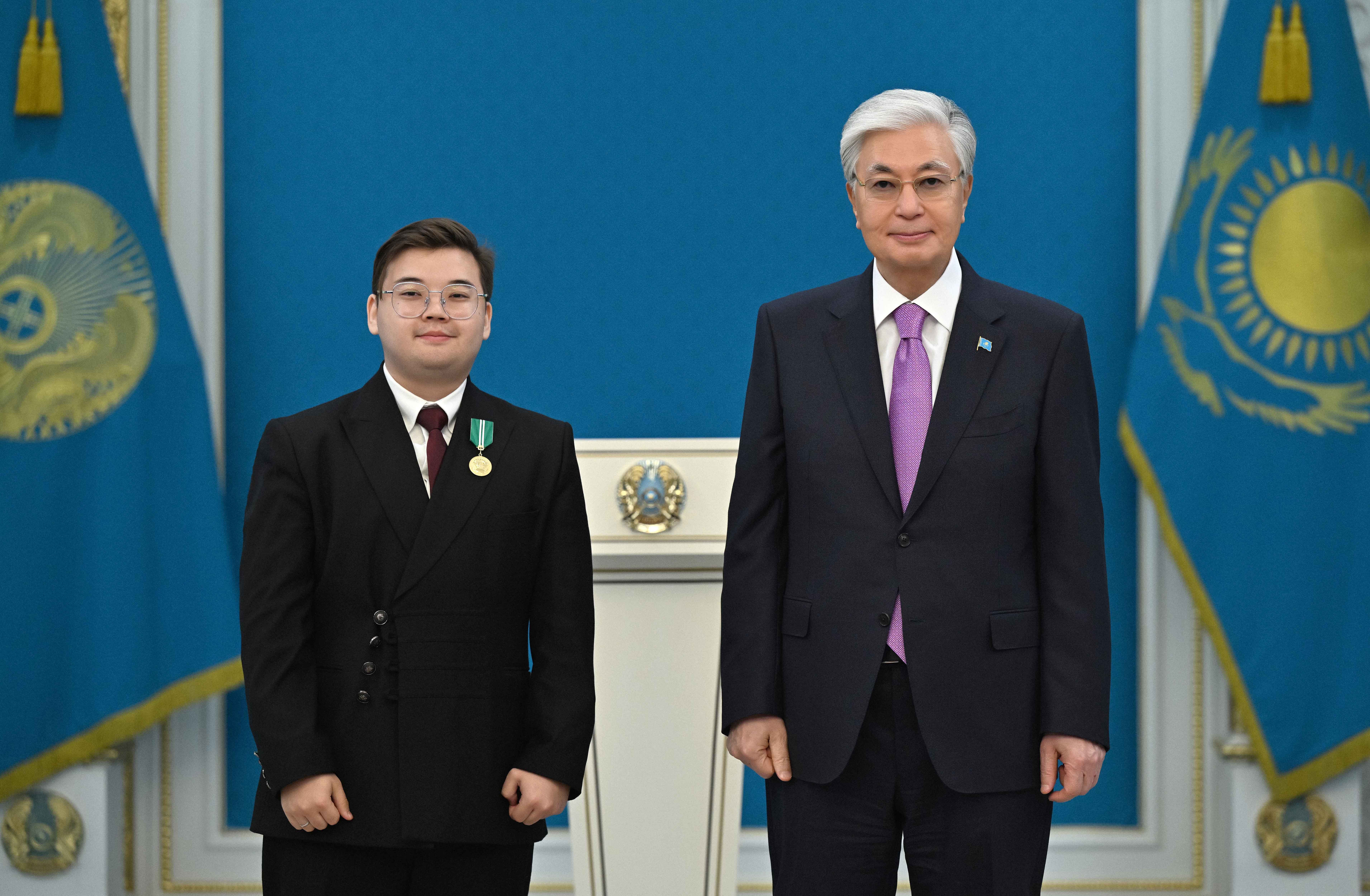 Тоқаев: Жастар халықаралық олимпиадаларда мыңнан астам медаль жеңіп алды
